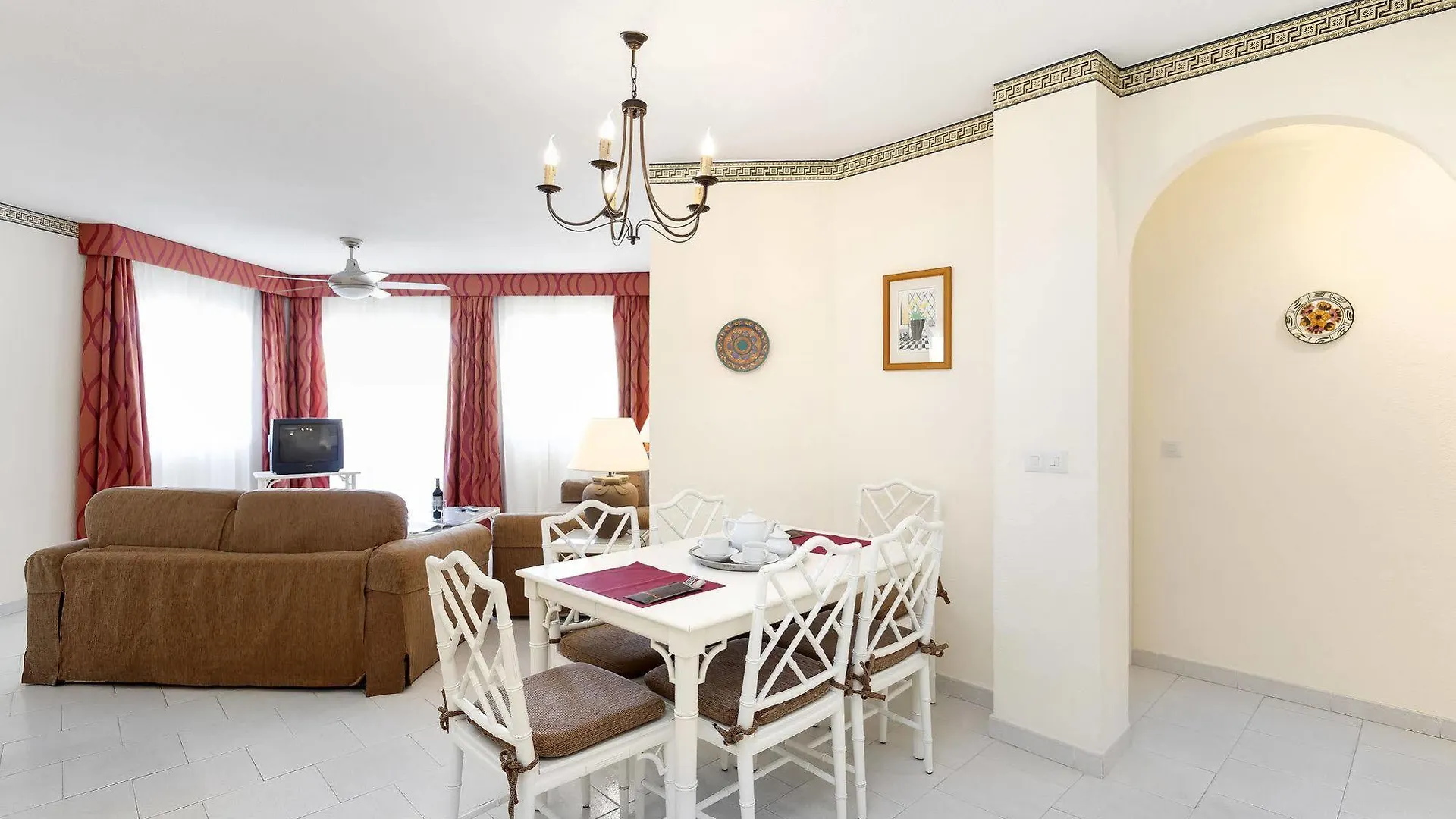 Crown Resorts Club Caronte Mijas Aparthotel
